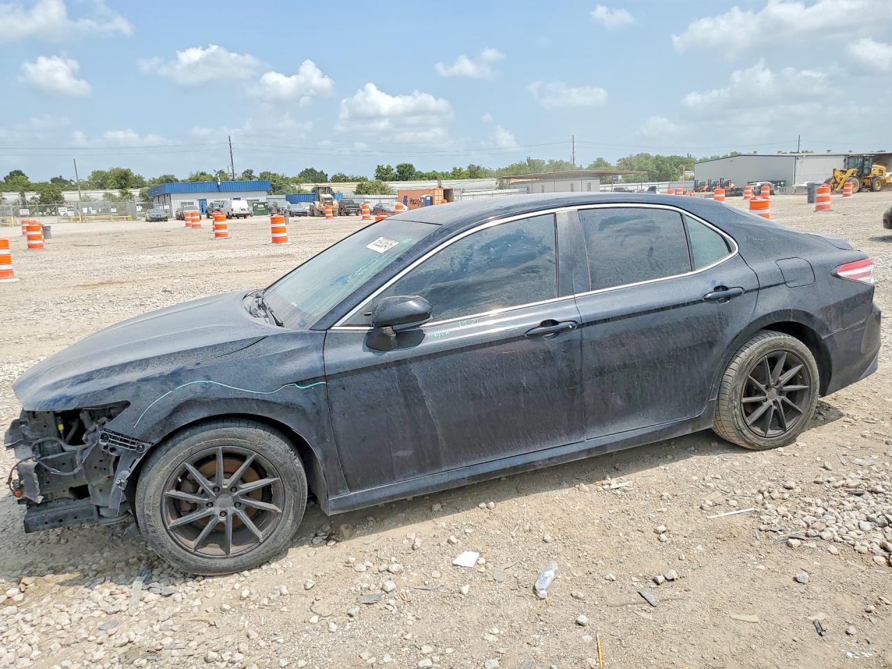 2019 TOYOTA CAMRY LE