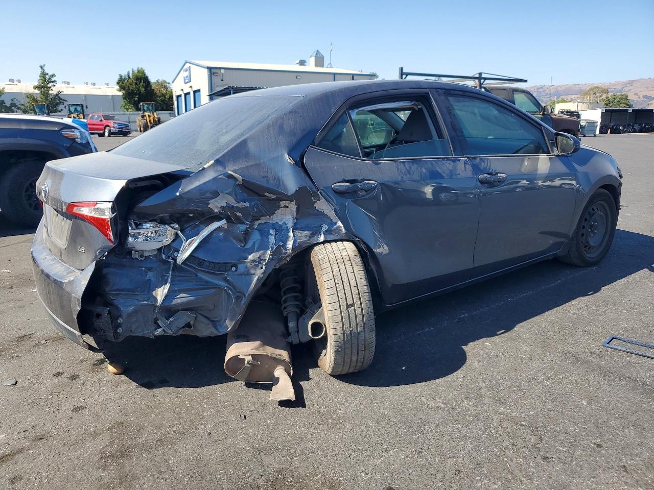 2015 TOYOTA COROLLA LE — снимка 3