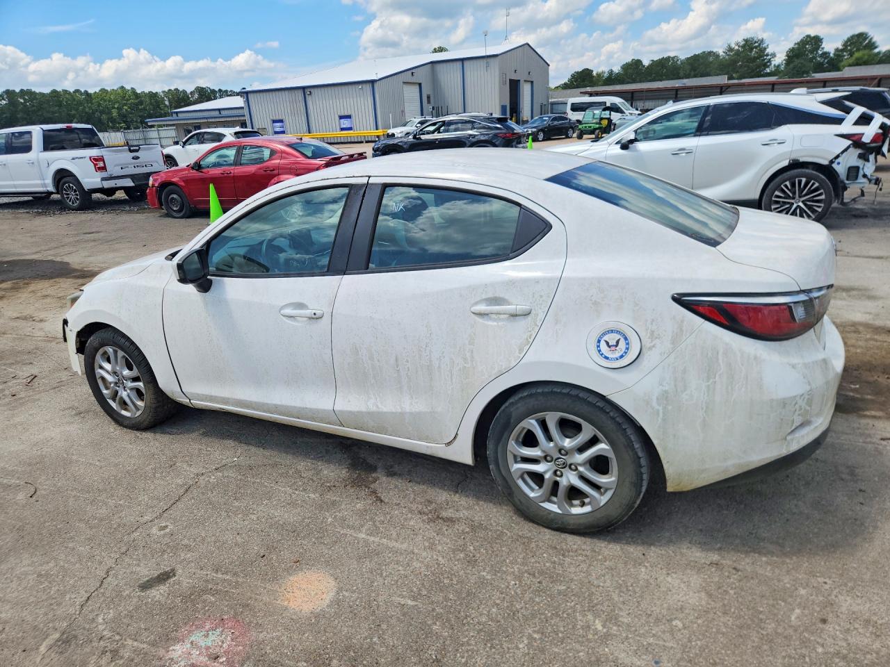 2017 TOYOTA YARIS IA BASE — снимка 2