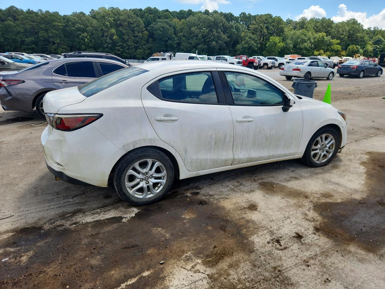 2017 TOYOTA YARIS IA BASE — снимка 3