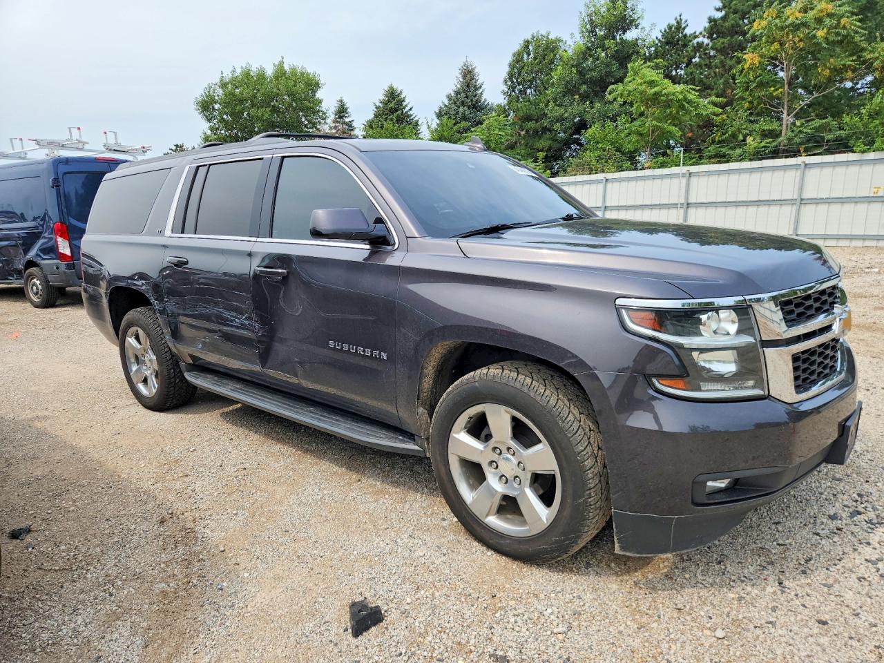 2017 CHEVROLET SUBURBAN K1500 LT — снимка 4