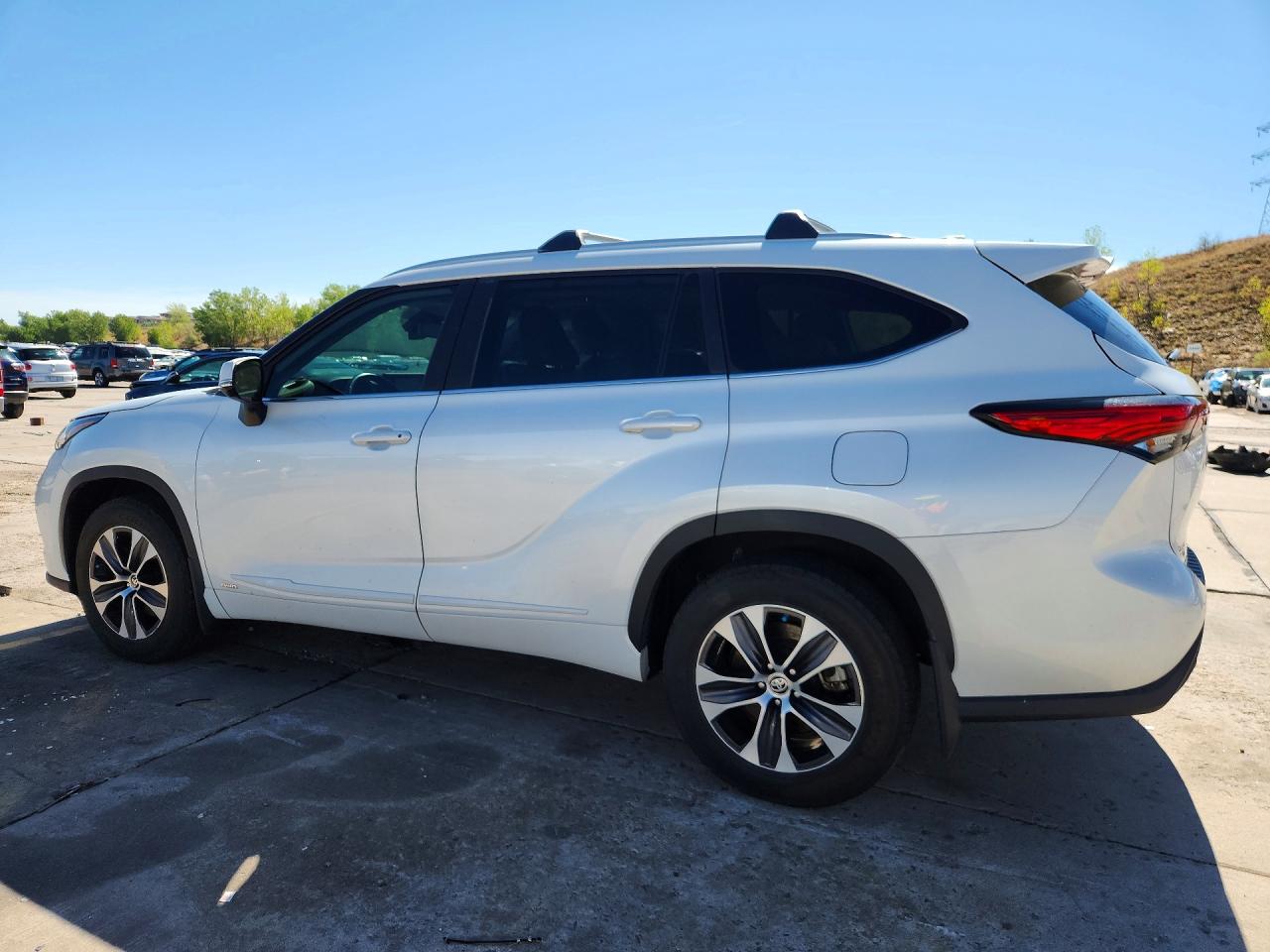 2023 TOYOTA HIGHLANDER HYBRID XLE — снимка 2