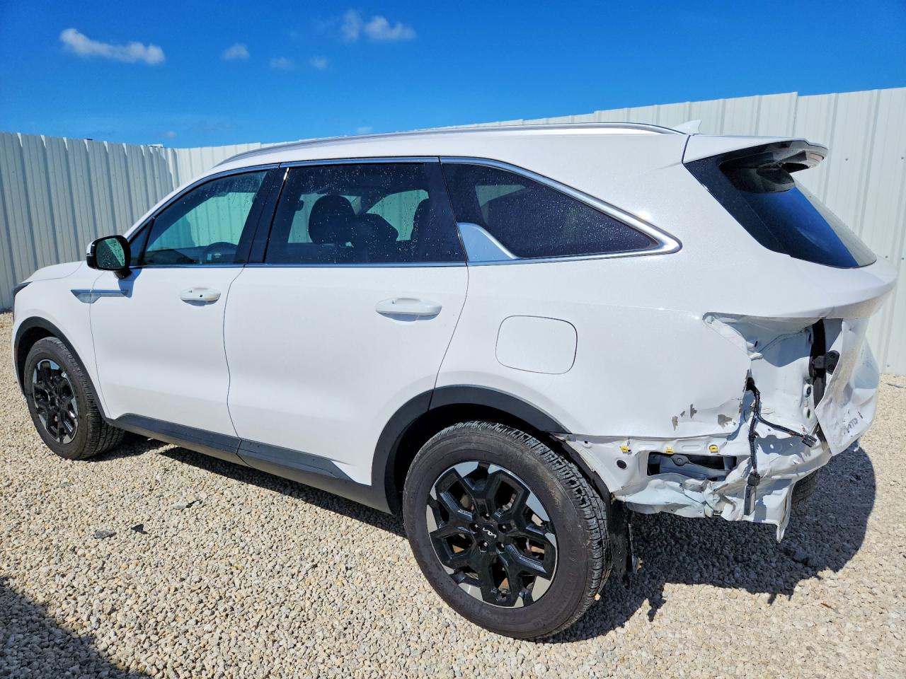 2024 KIA SORENTO S — снимка 2