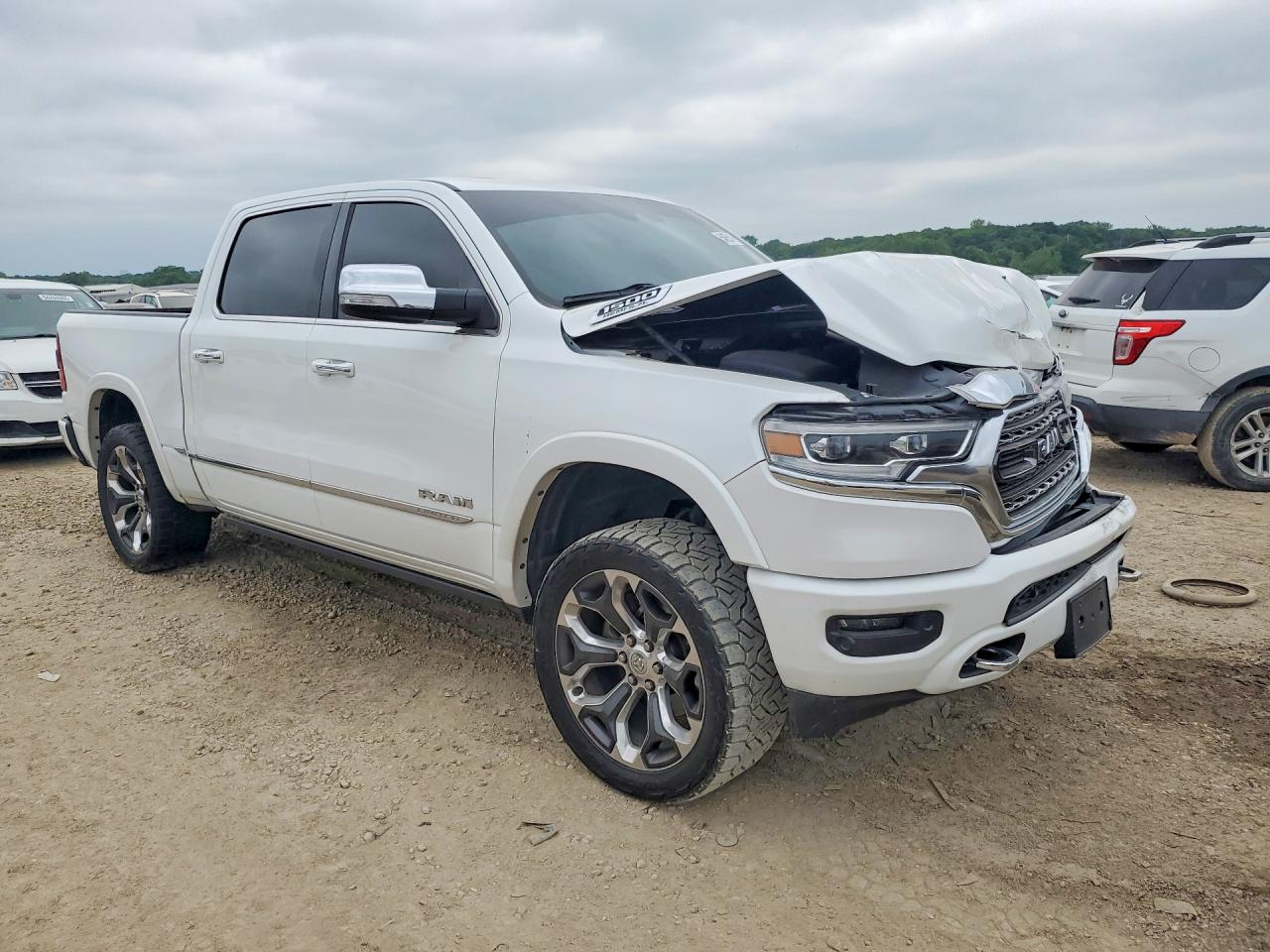 2019 RAM 1500 LIMITED — снимка 4
