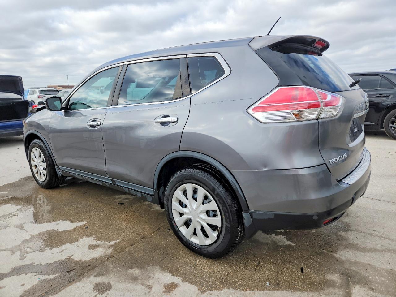 2015 NISSAN ROGUE S — снимка 2