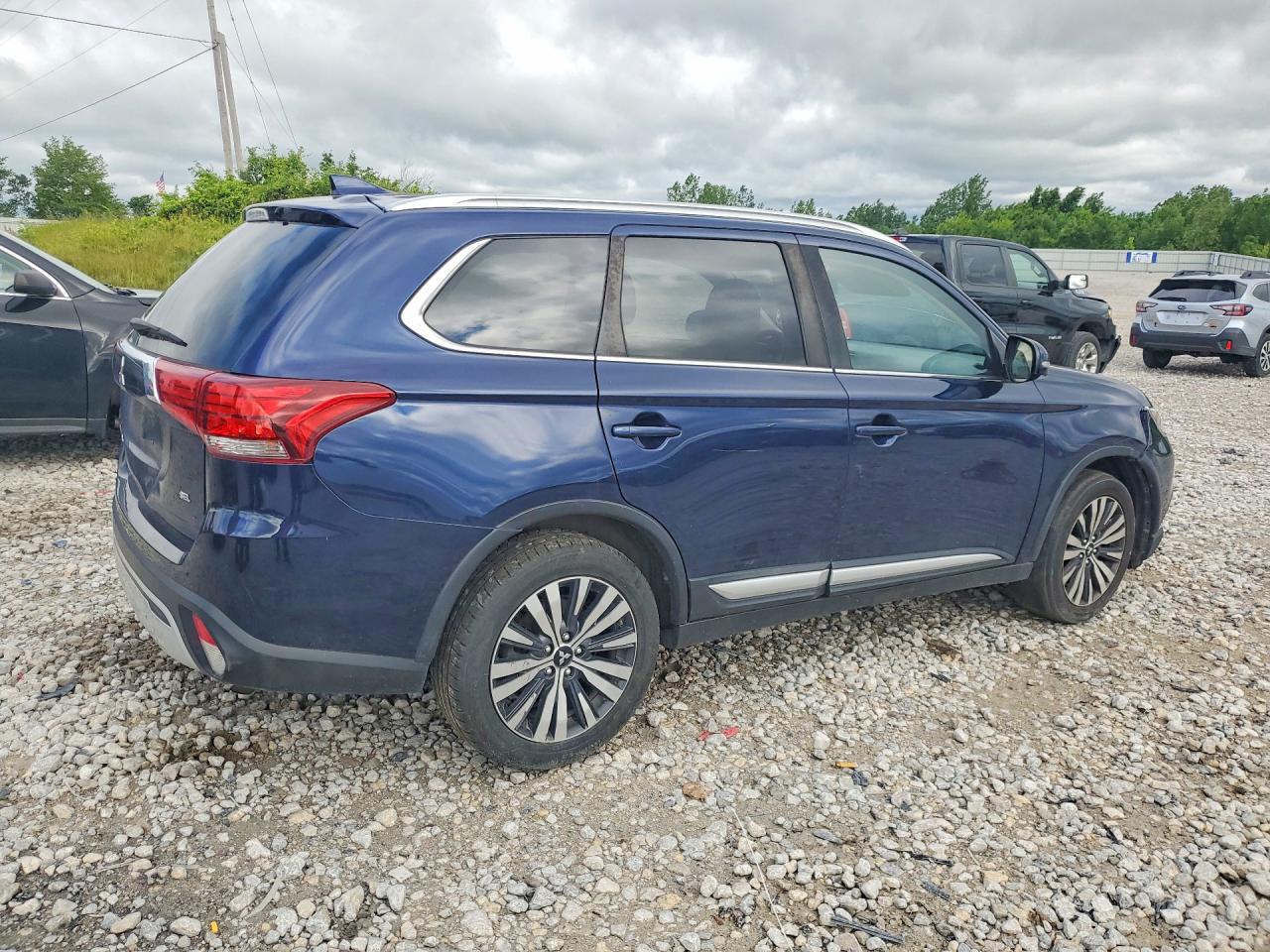 2020 MITSUBISHI OUTLANDER SE — снимка 3