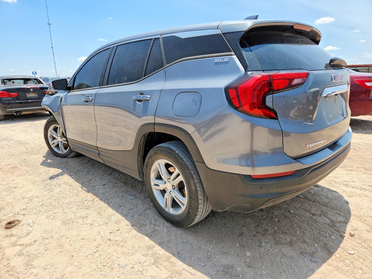 2021 GMC TERRAIN SLE — снимка 2
