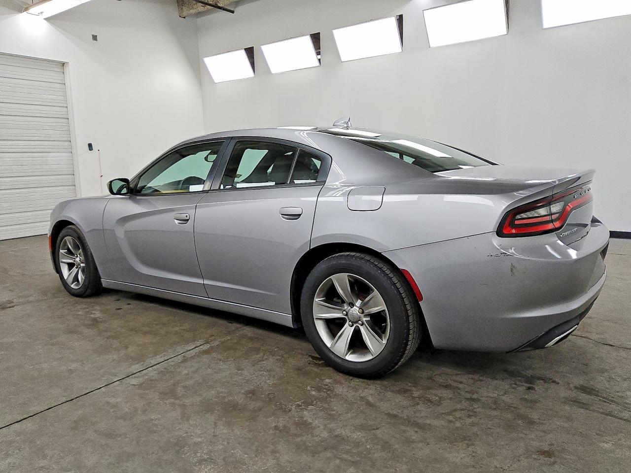 2016 DODGE CHARGER SXT — снимка 2