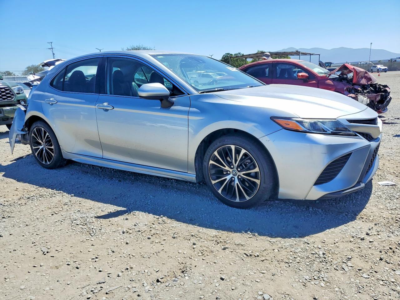 2019 TOYOTA CAMRY SE — снимка 4