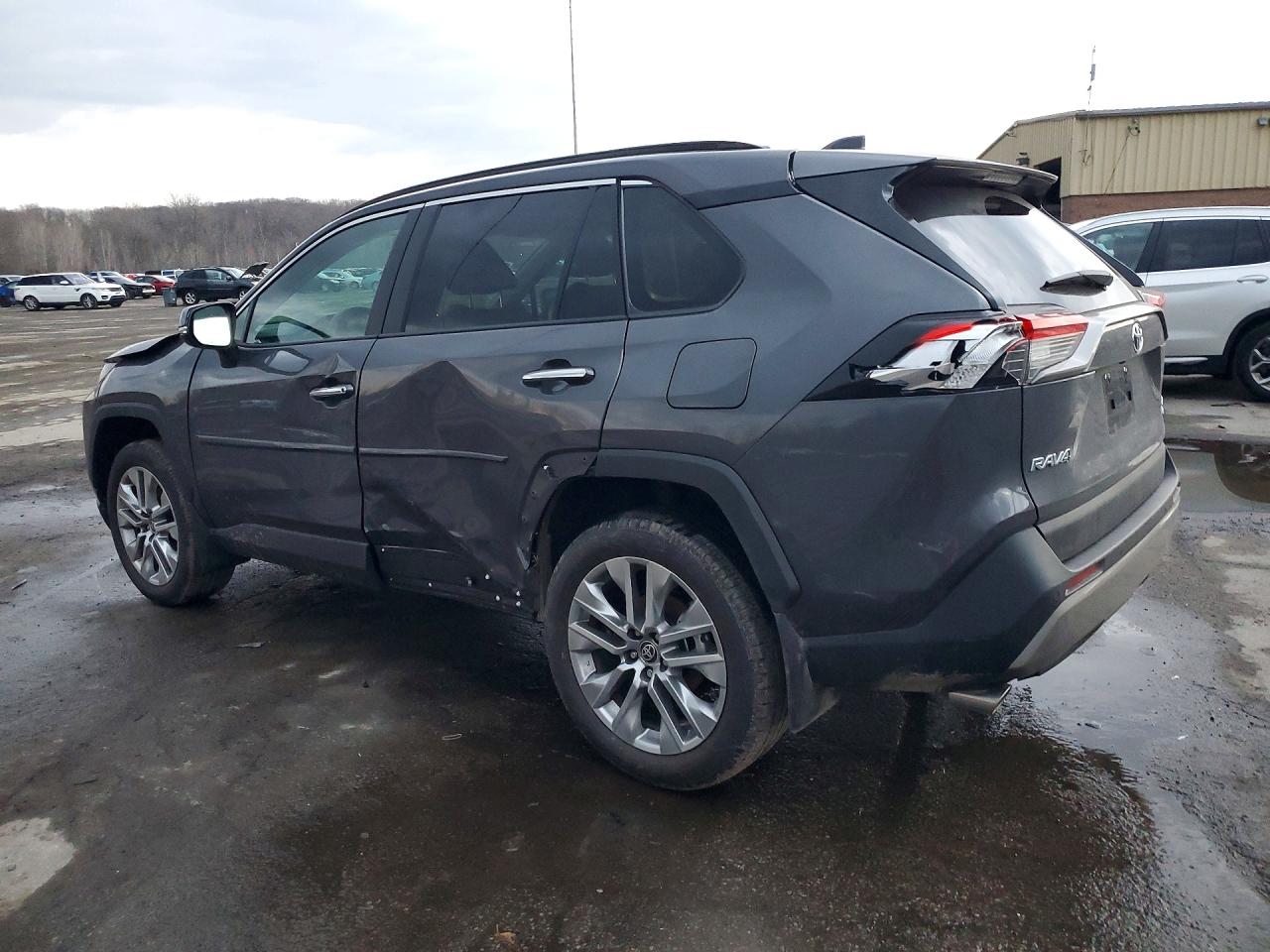 2025 TOYOTA RAV4 LIMITED — снимка 2