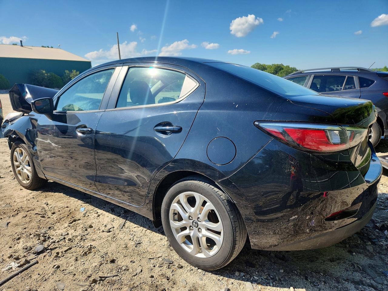 2017 TOYOTA YARIS IA BASE — снимка 2