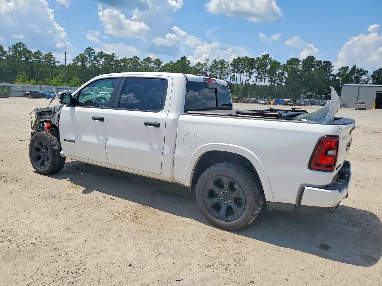 2025 RAM 1500 BIG HORN/LONE STAR — снимка 2