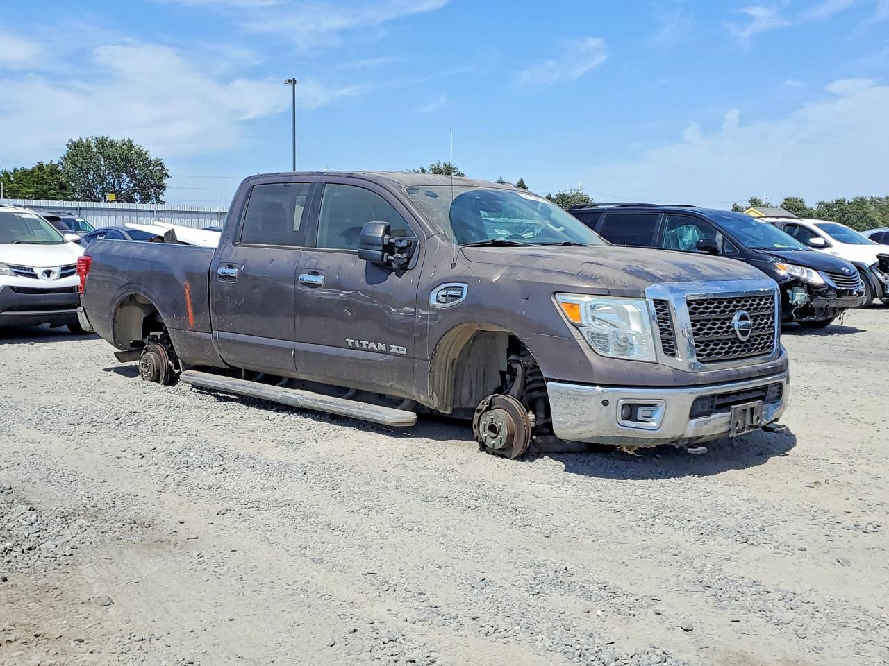 2016 NISSAN TITAN XD SV — снимка 4