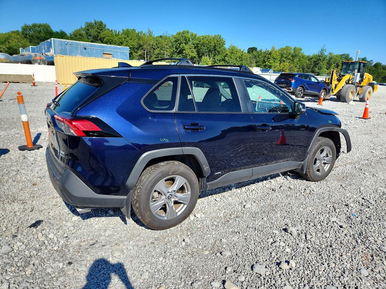2025 TOYOTA RAV4 HYBRID XLE — снимка 3