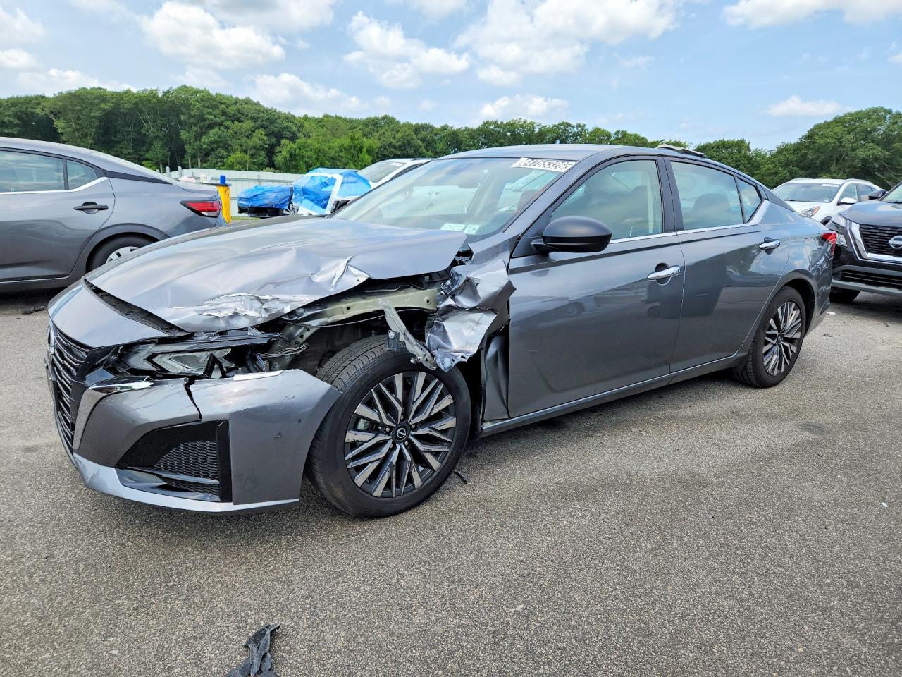 2025 NISSAN ALTIMA SV