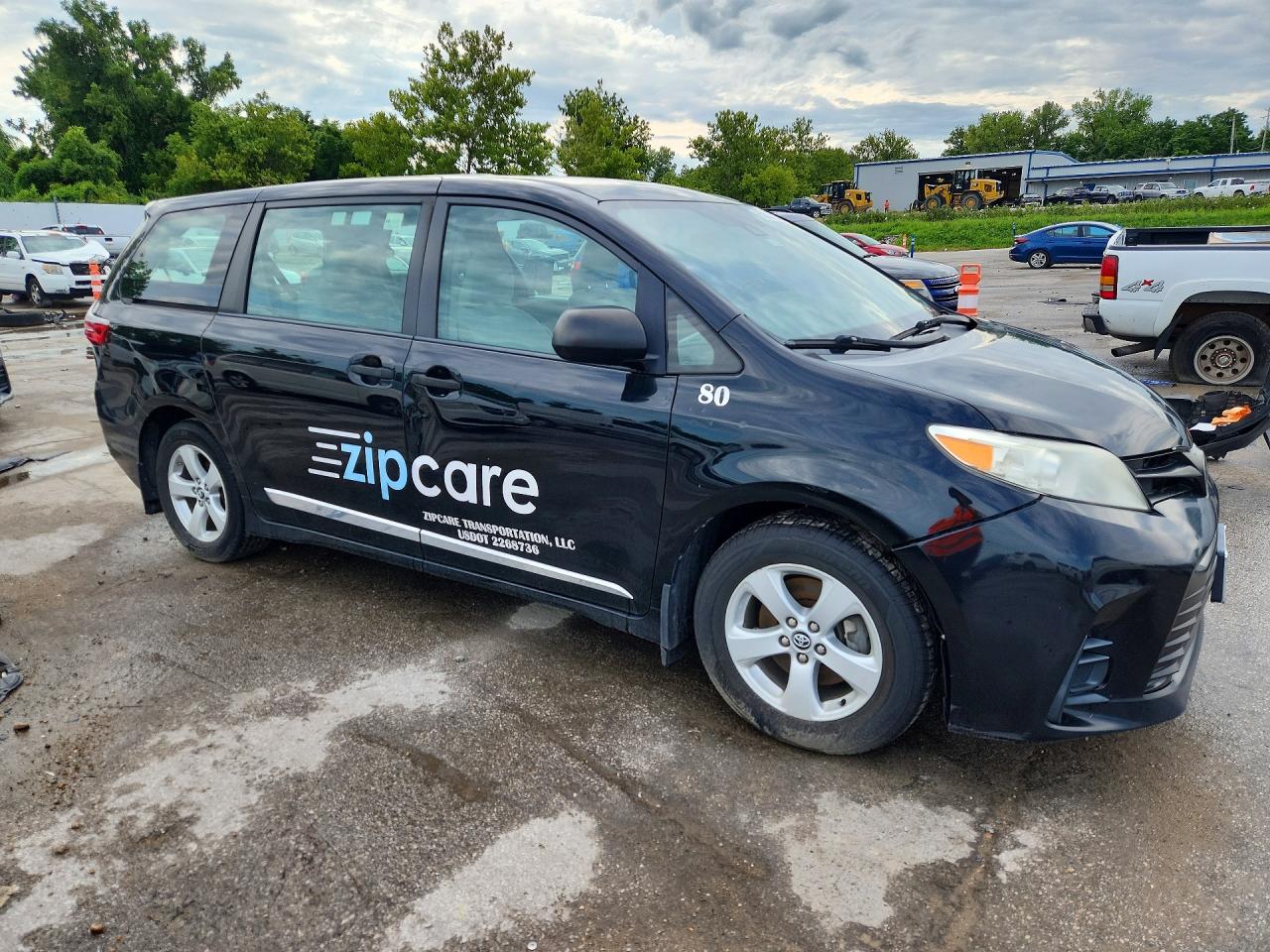 2018 TOYOTA SIENNA L — снимка 4