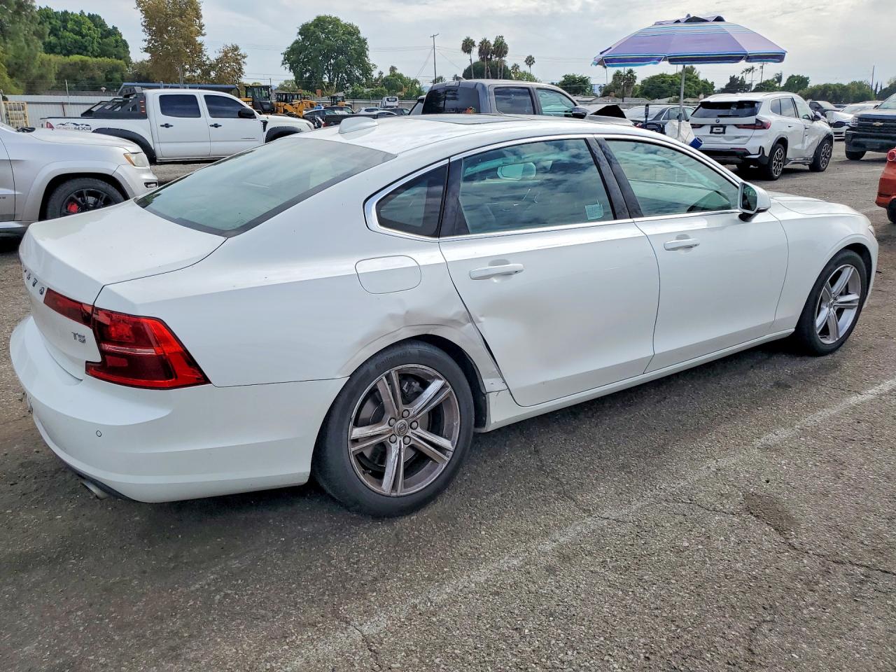 2018 VOLVO S90 T5 MOMENTUM — снимка 3
