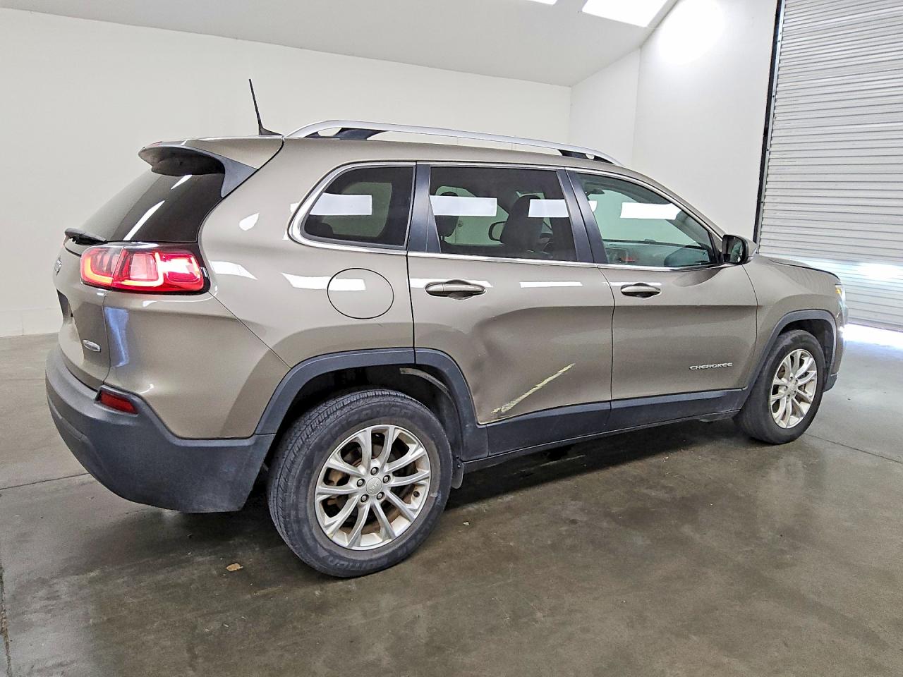 2019 JEEP CHEROKEE LATITUDE — снимка 3