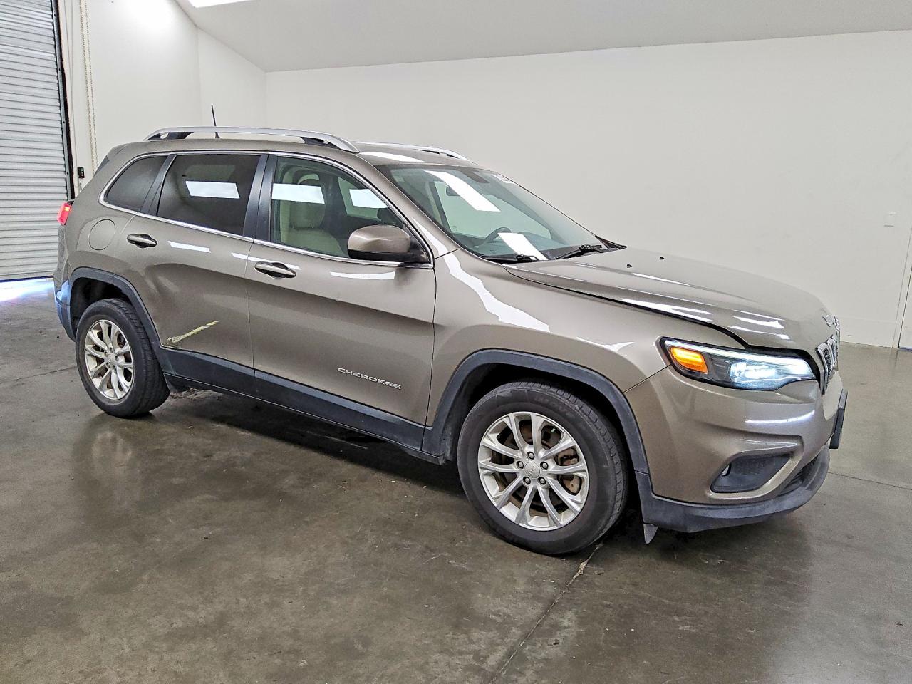 2019 JEEP CHEROKEE LATITUDE — снимка 4