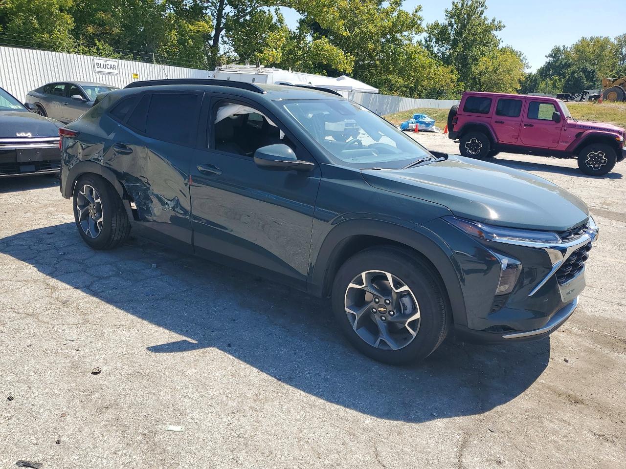 2026 CHEVROLET TRAX 1LT — снимка 4