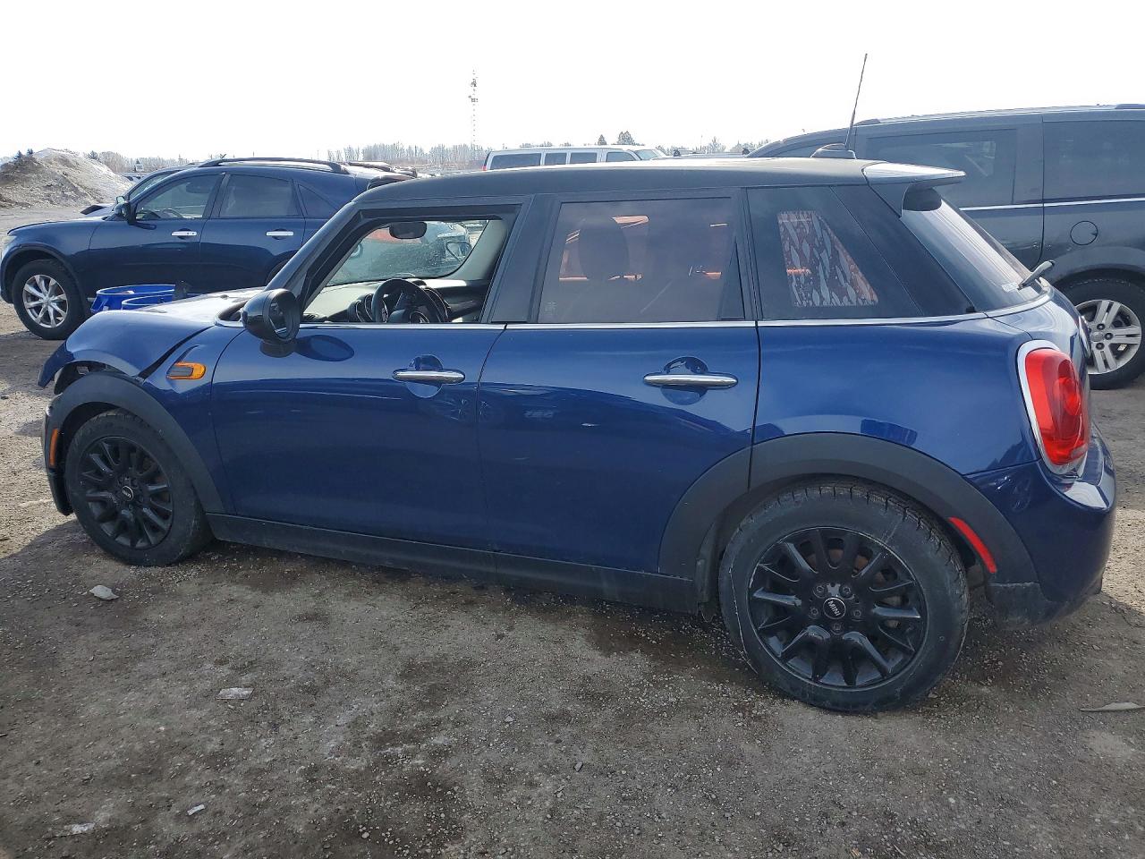 2017 MINI COOPER — снимка 2