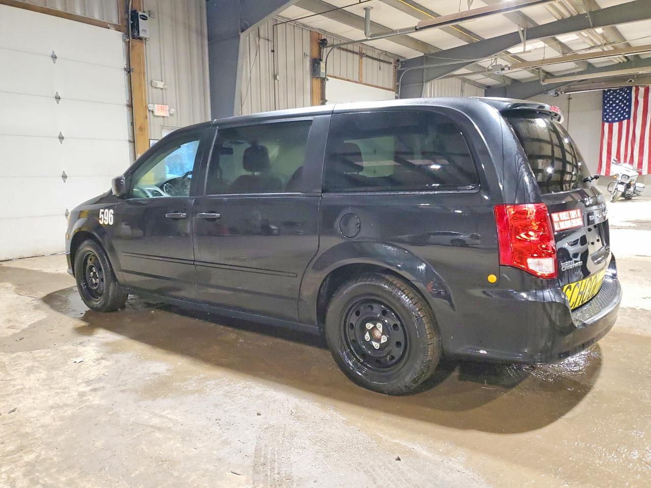 2015 DODGE GRAND CARAVAN SE — снимка 2