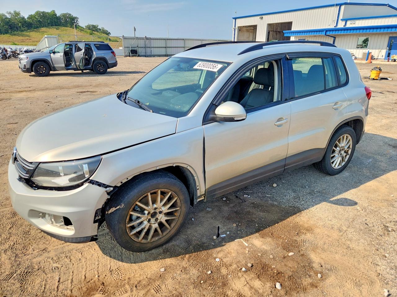 2015 VOLKSWAGEN TIGUAN S