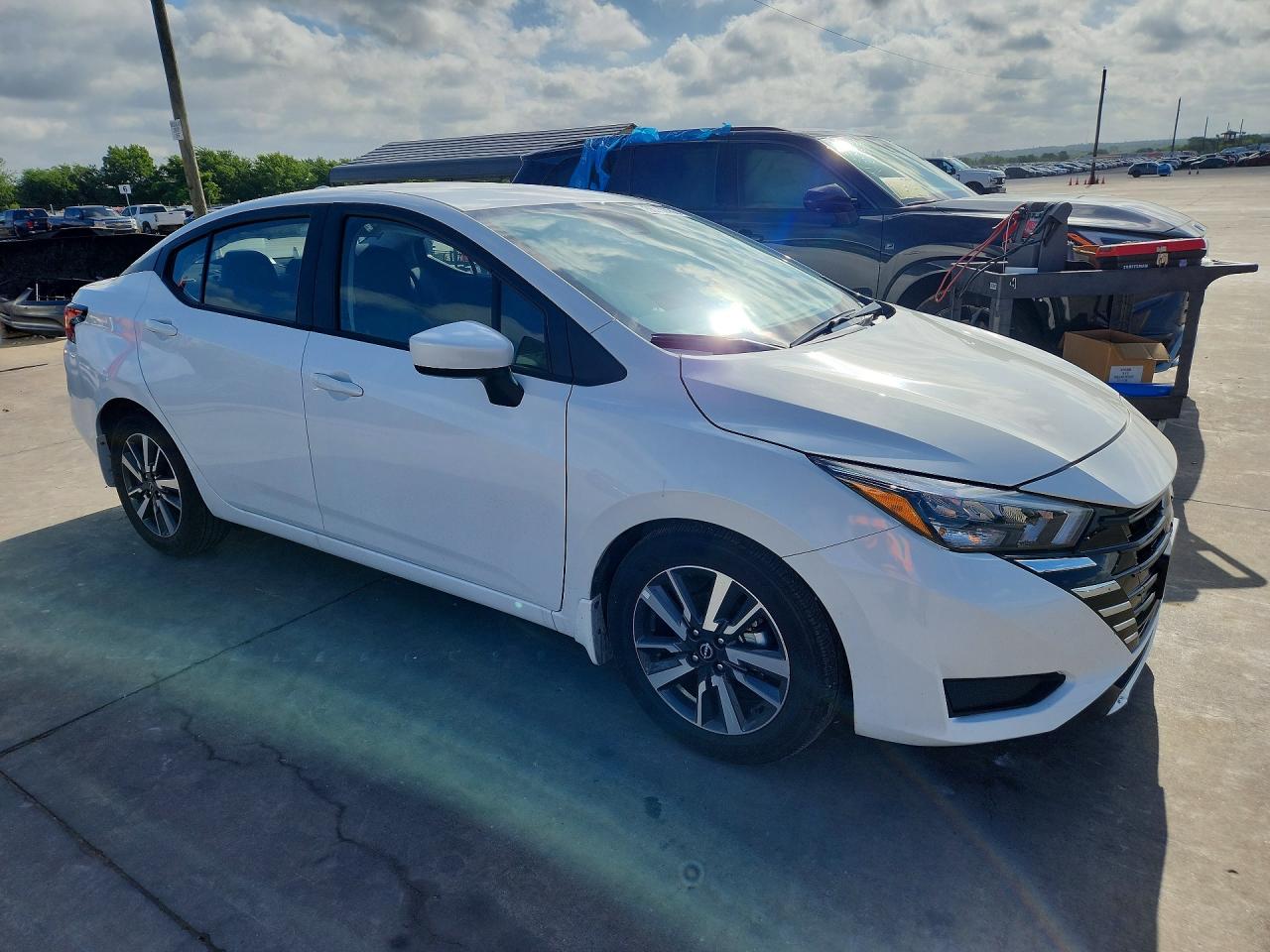 2025 NISSAN VERSA SV — снимка 4