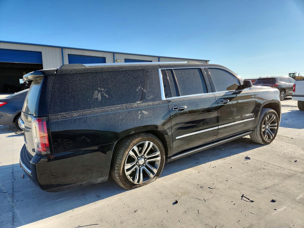 2020 GMC YUKON XL DENALI — снимка 3