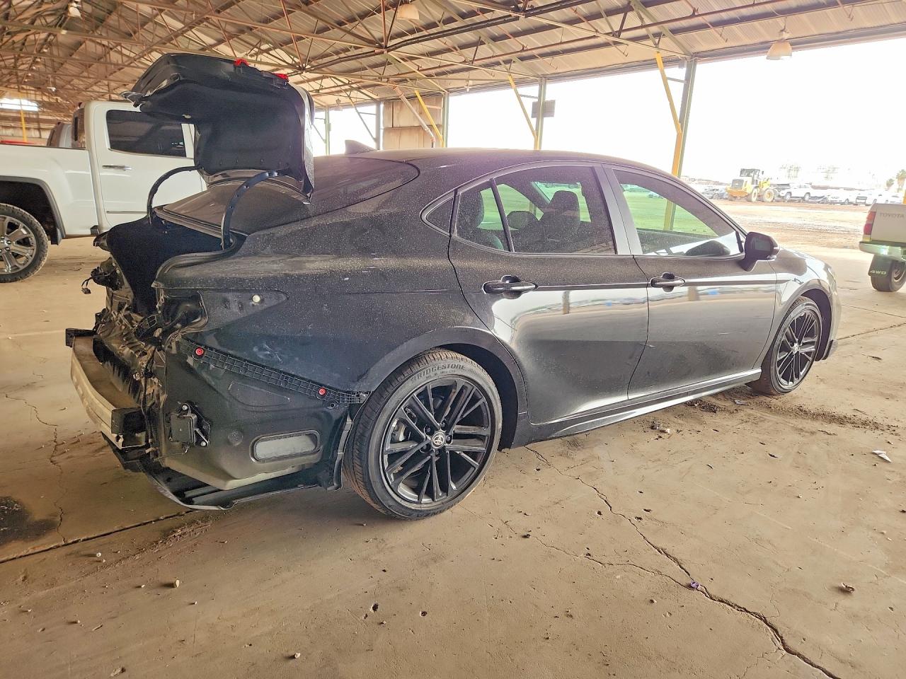 2025 TOYOTA CAMRY SE — снимка 3
