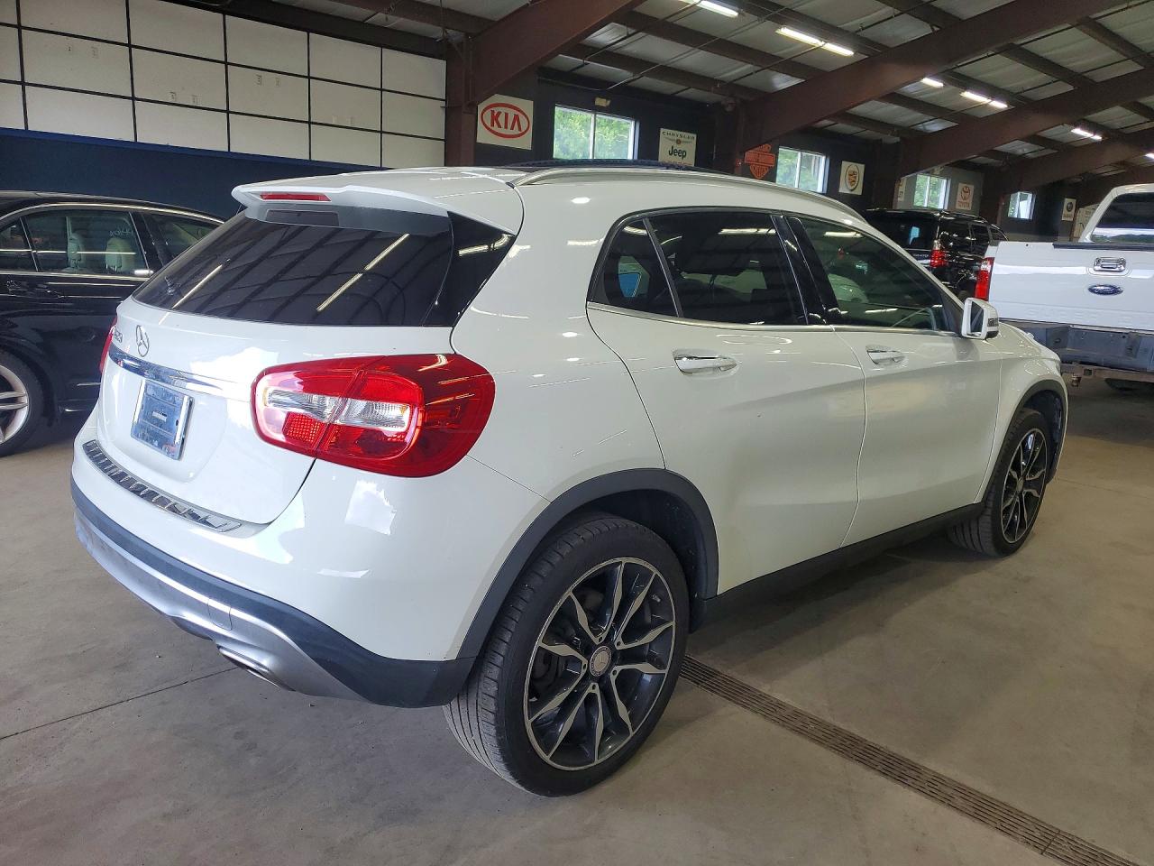 2017 MERCEDES-BENZ GLA 250 — снимка 3