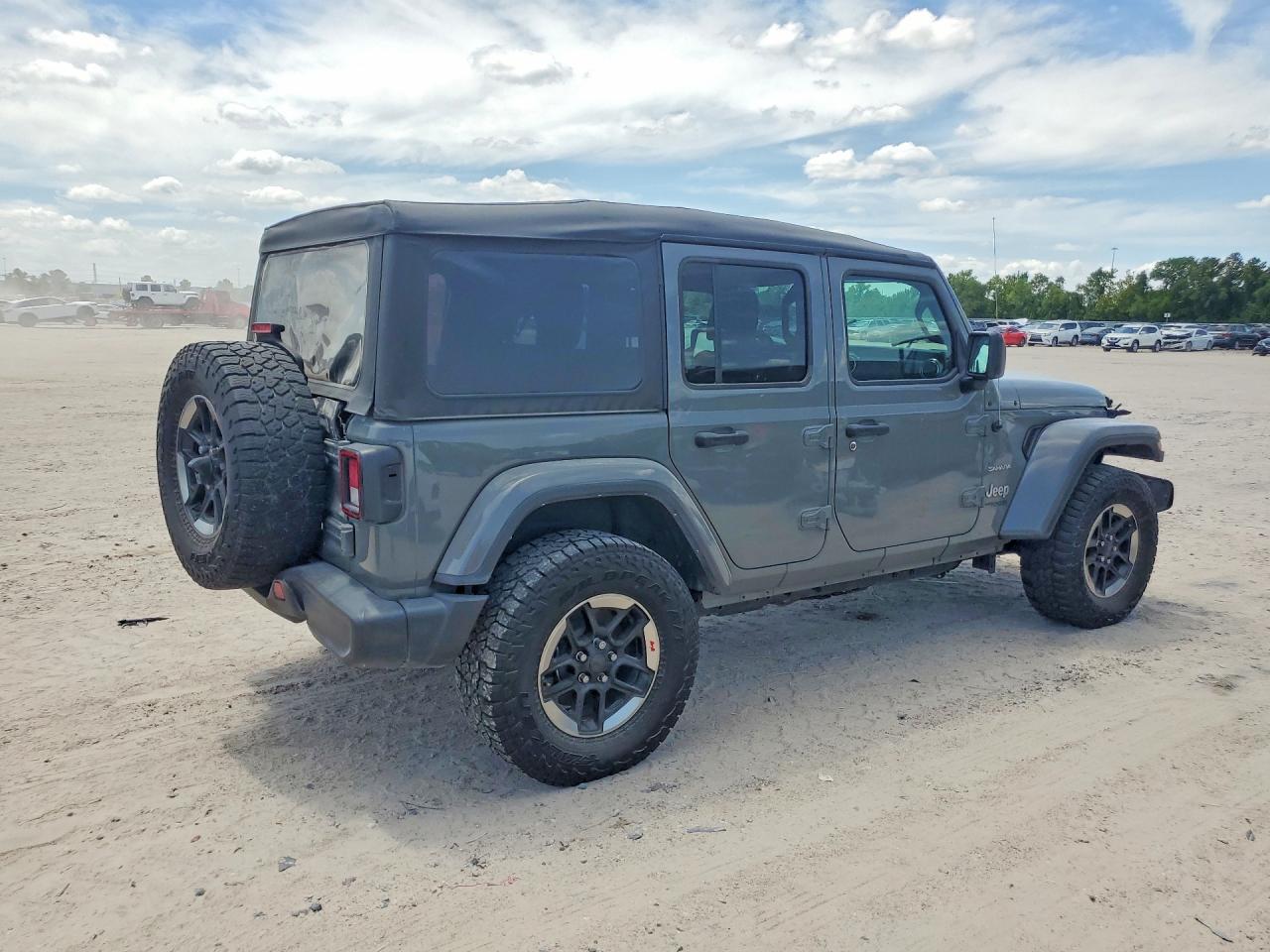 2022 JEEP WRANGLER UNLIMITED SAHARA — снимка 3