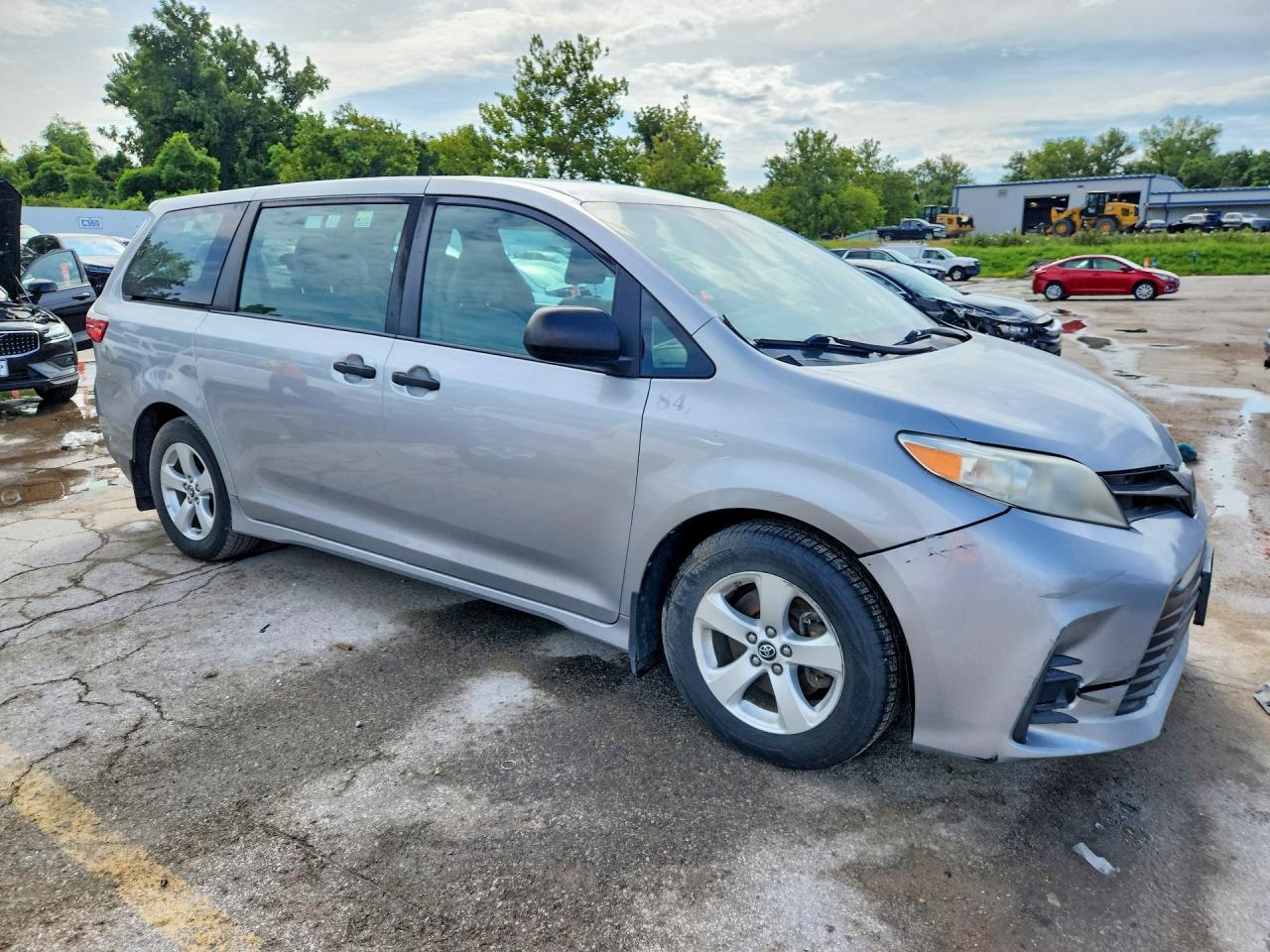 2018 TOYOTA SIENNA L — снимка 4