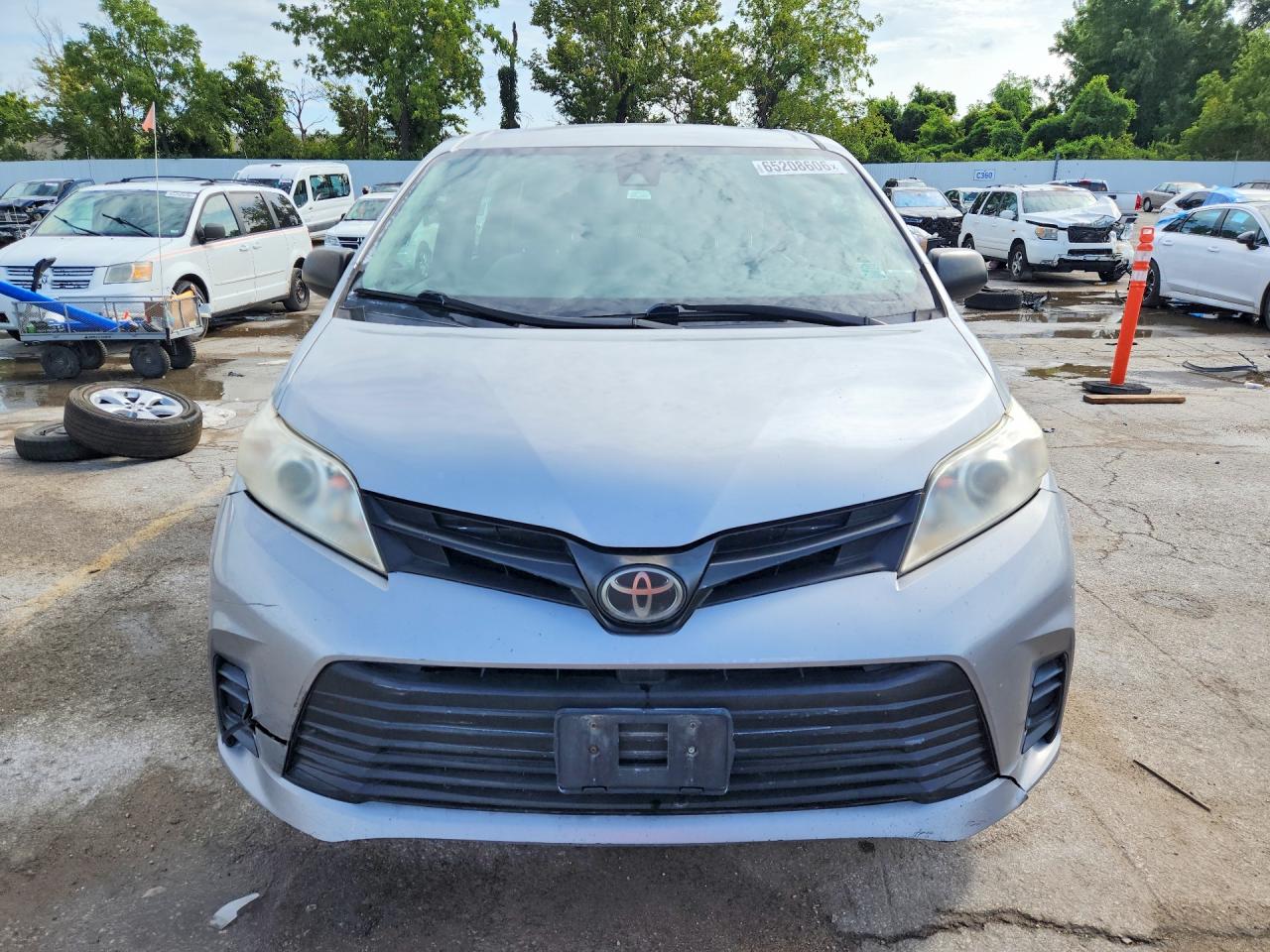 2018 TOYOTA SIENNA L — снимка 5