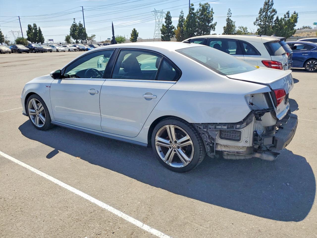 2017 VOLKSWAGEN JETTA GLI — снимка 2