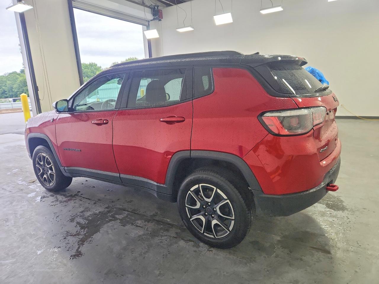 2025 JEEP COMPASS TRAILHAWK — снимка 2