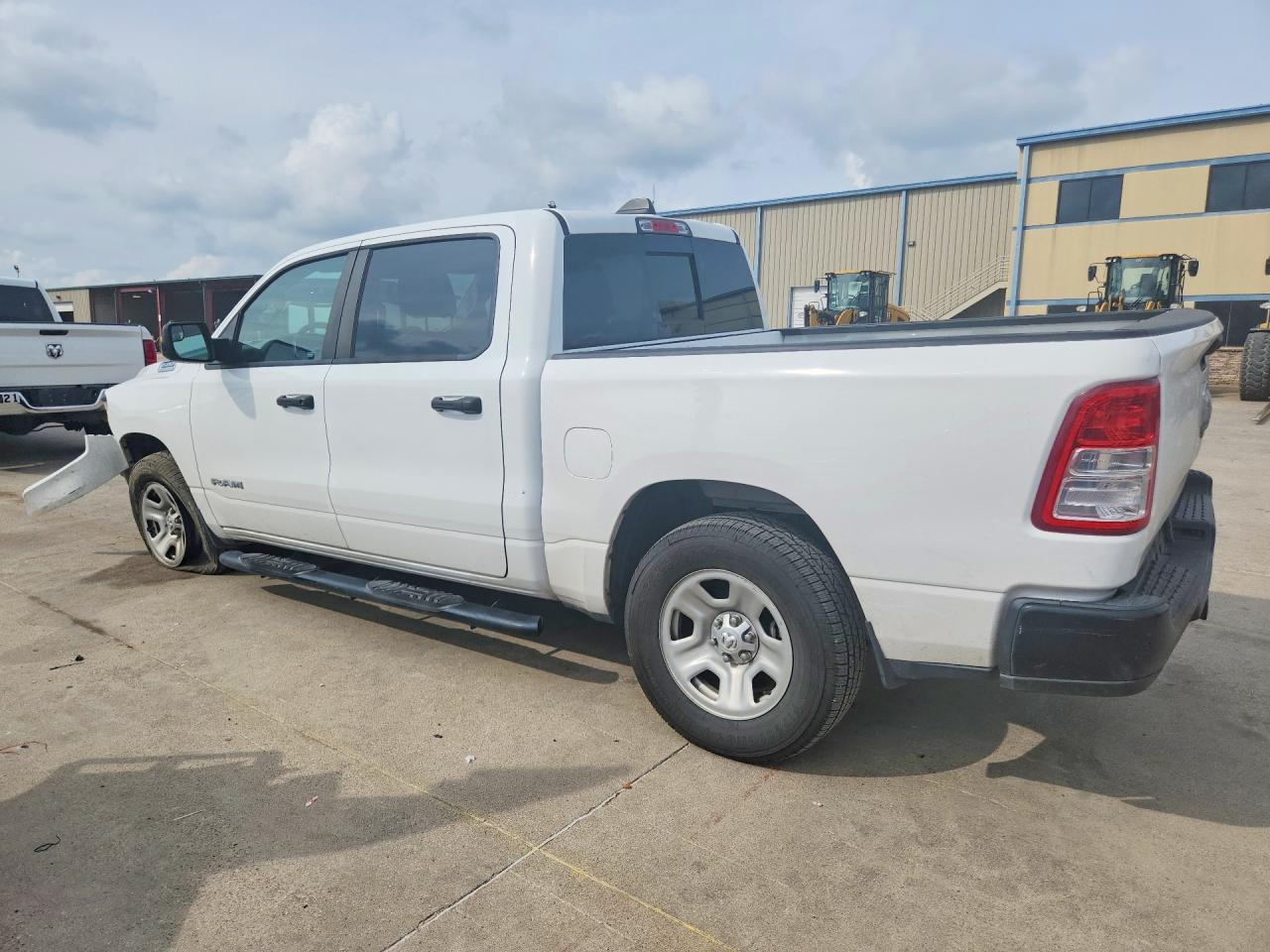 2019 RAM 1500 TRADESMAN — снимка 2