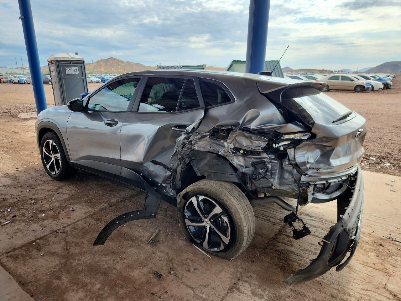 2025 CHEVROLET TRAX 1RS — снимка 2