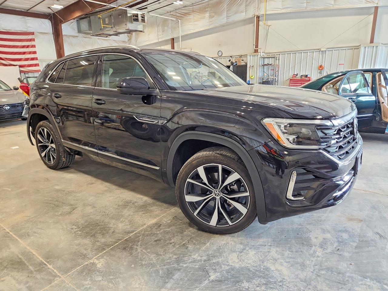 2024 VOLKSWAGEN ATLAS CROSS SPORT SEL PREMIUM R-LINE — снимка 4