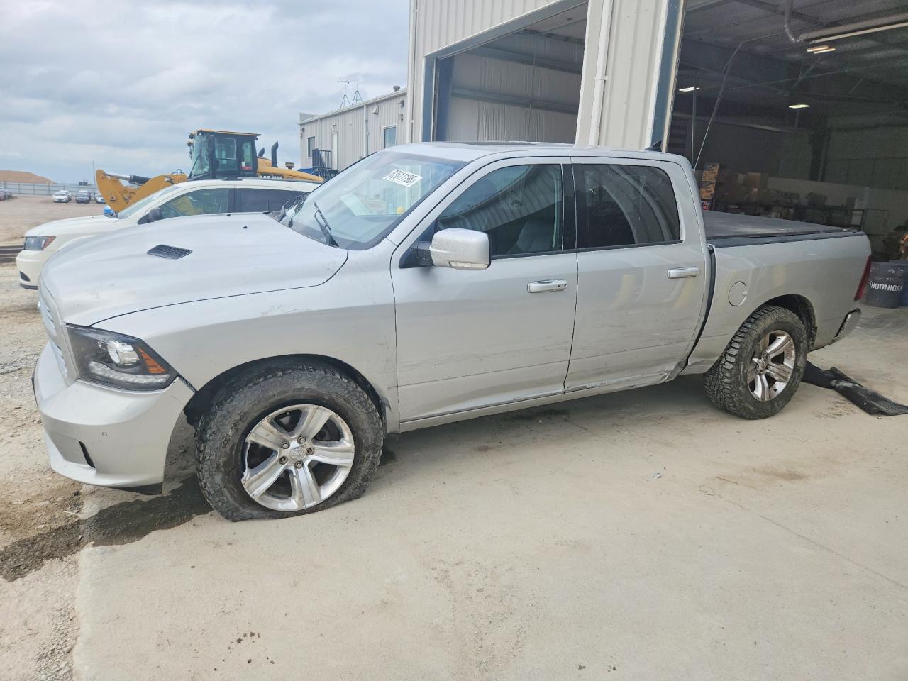 2015 RAM 1500 SPORT