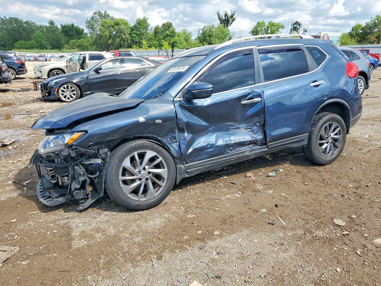 2015 NISSAN ROGUE S