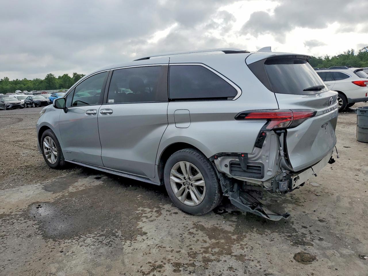 2021 TOYOTA SIENNA LIMITED 7-PASSENGER — снимка 2