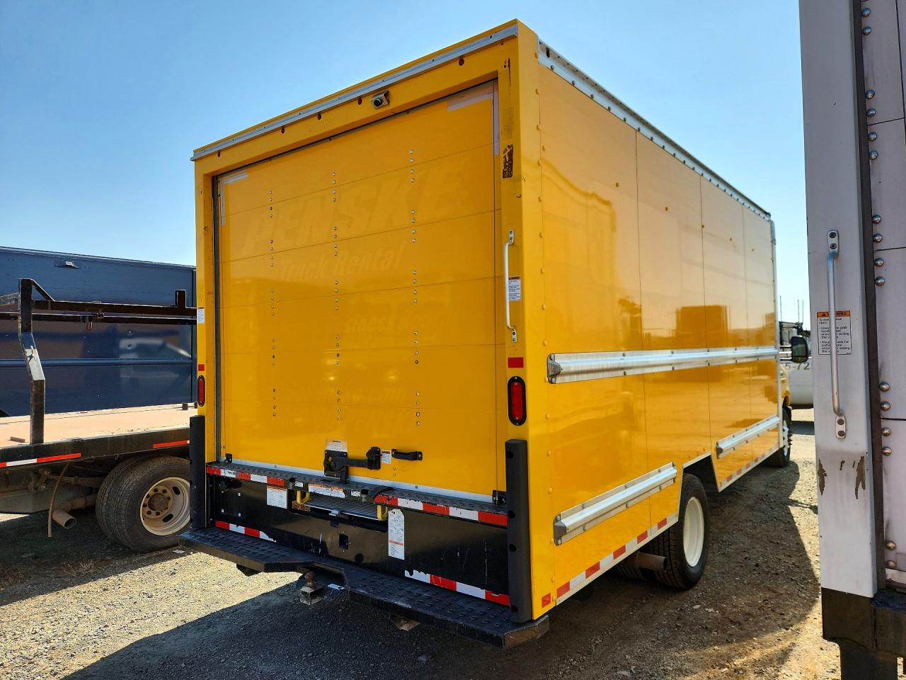2023 FORD E350 E350 SUPER DUTY CUTAWAY VAN — снимка 3
