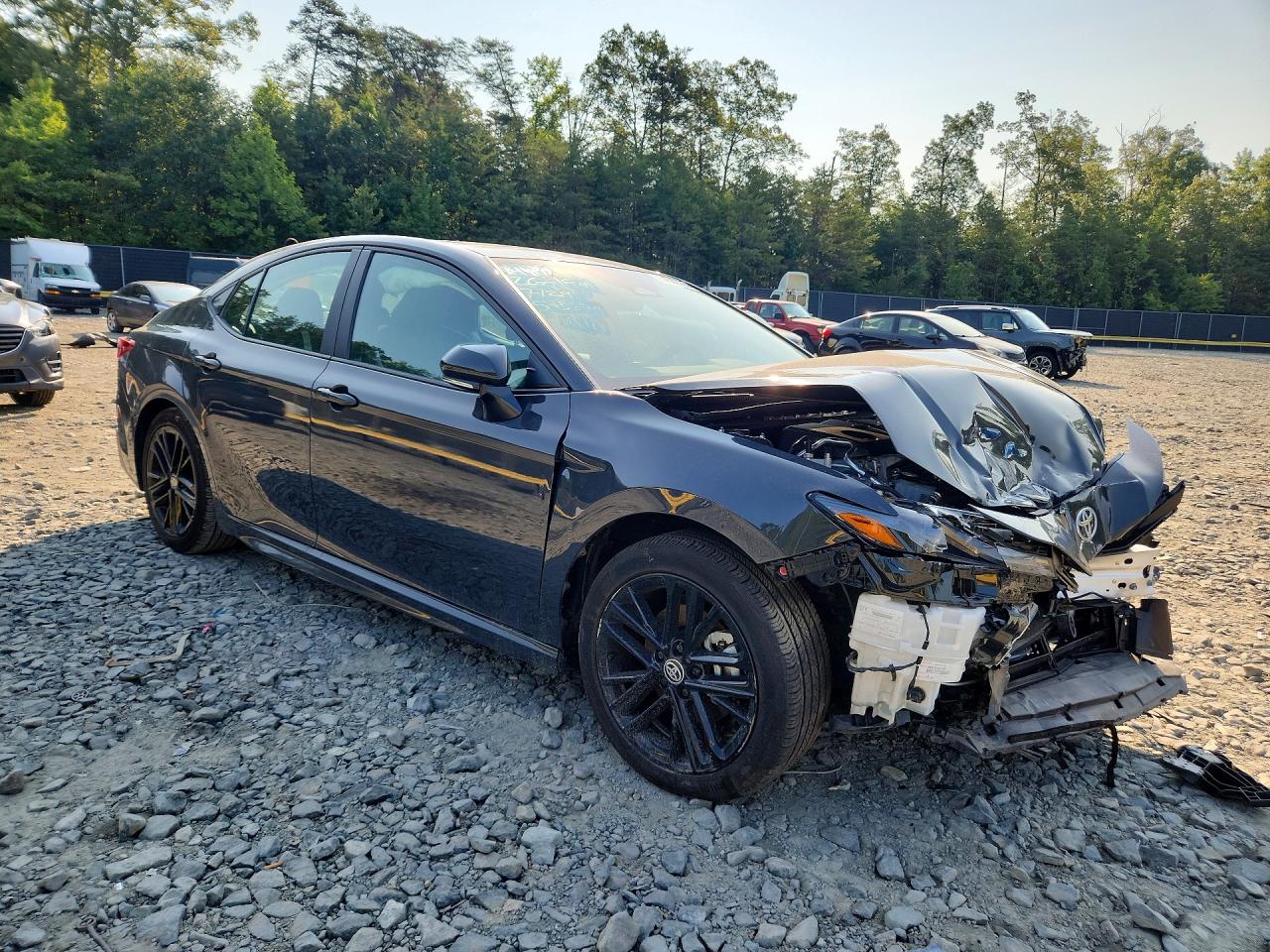 2025 TOYOTA CAMRY SE — снимка 4