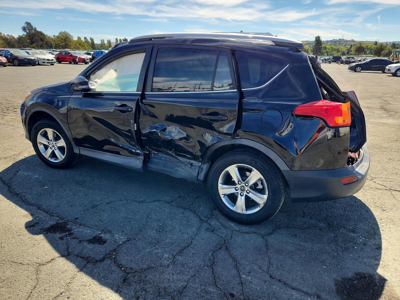 2015 TOYOTA RAV4 XLE — снимка 2