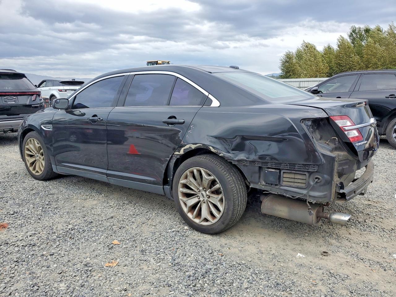 2015 FORD TAURUS LIMITED — снимка 2