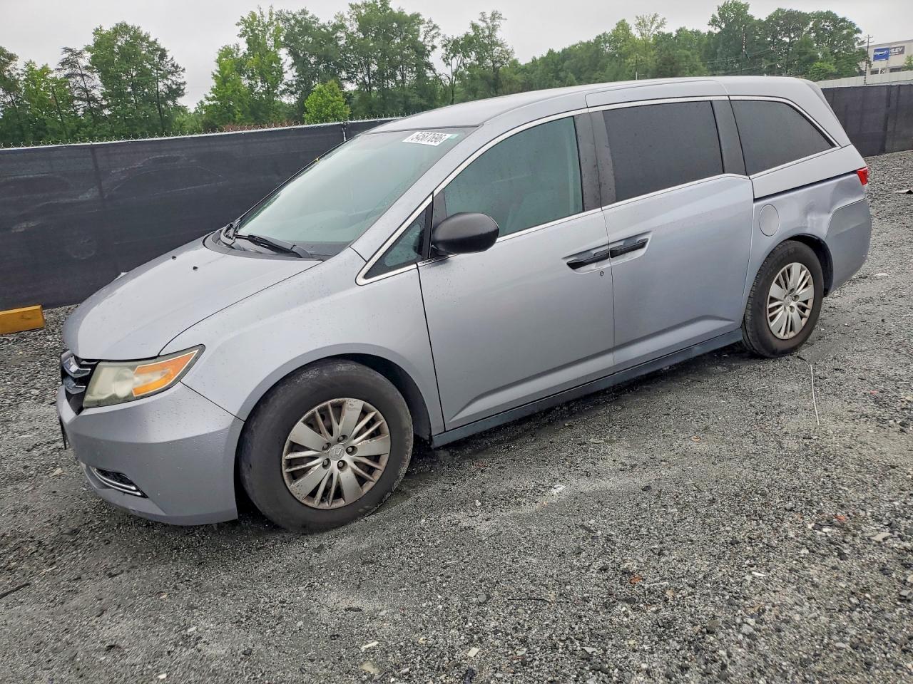 2016 HONDA ODYSSEY LX
