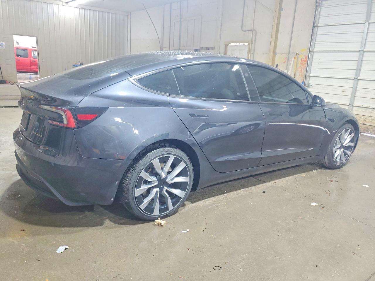 2025 TESLA MODEL 3 — снимка 3