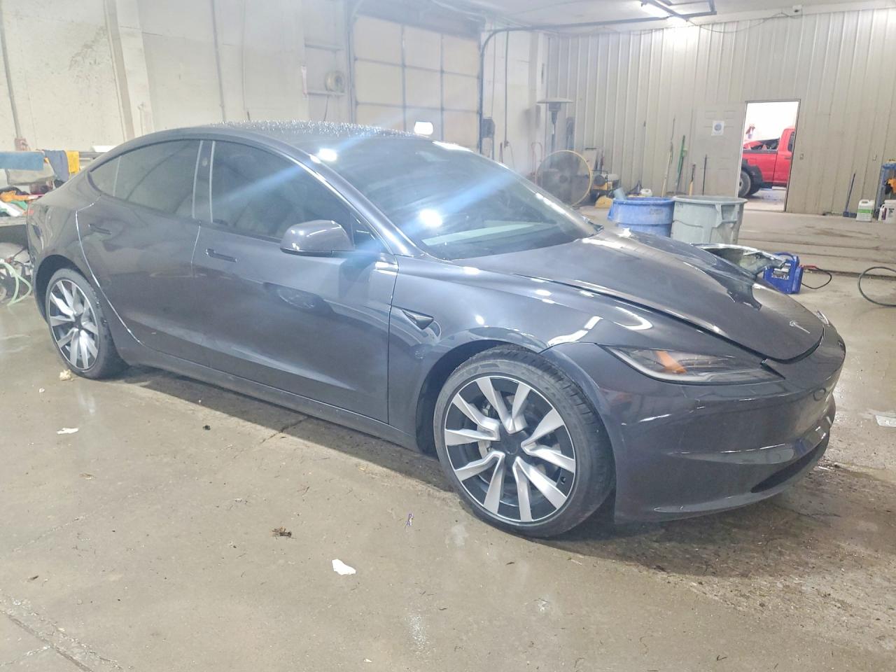 2025 TESLA MODEL 3 — снимка 4