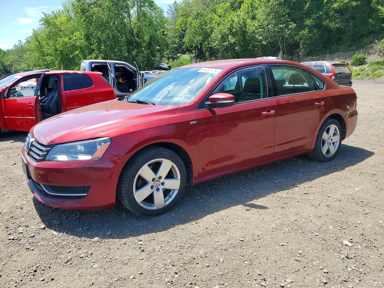 2015 VOLKSWAGEN PASSAT S